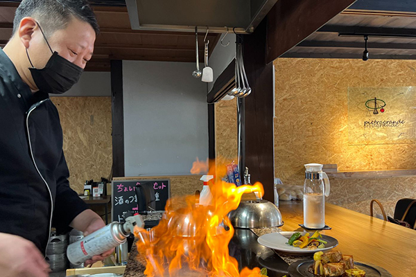 鉄板バル ＋ イタリア料理や創作料理